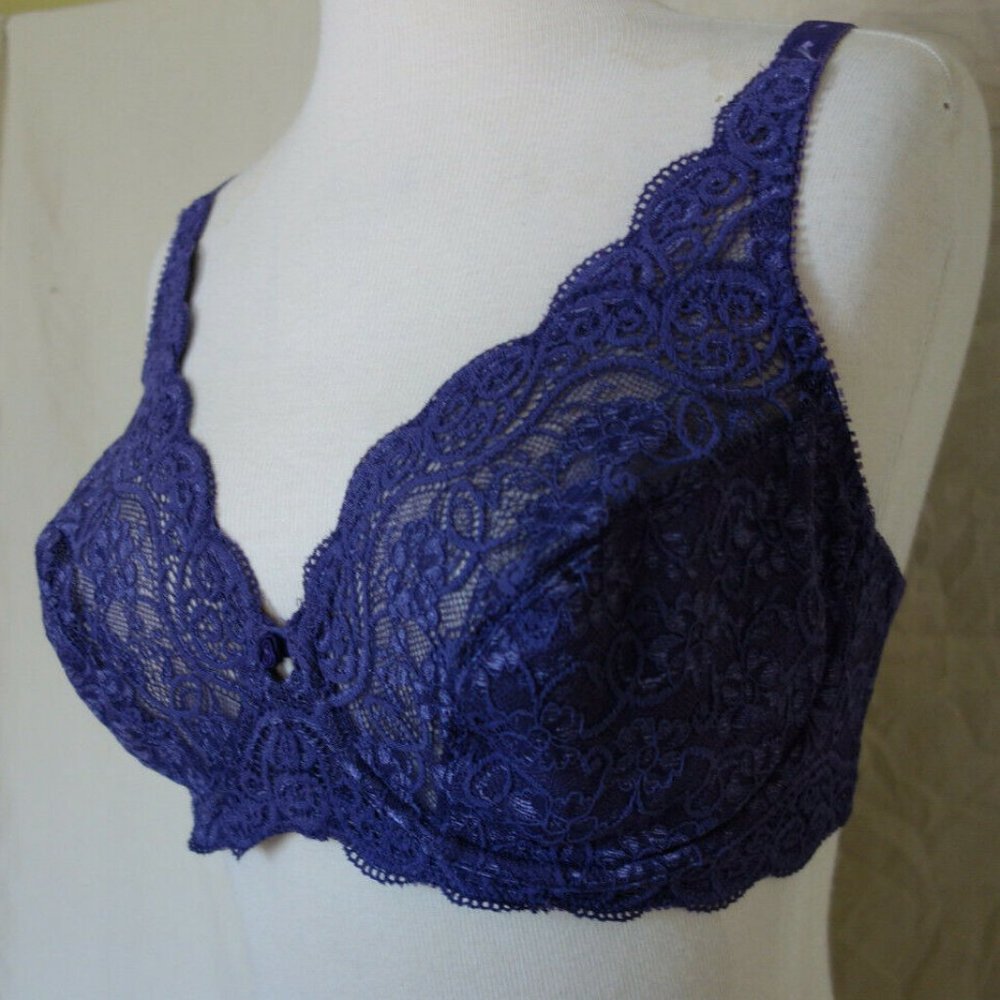 Triumph Purple Lace Amourette 300 High Apex Bra 32
